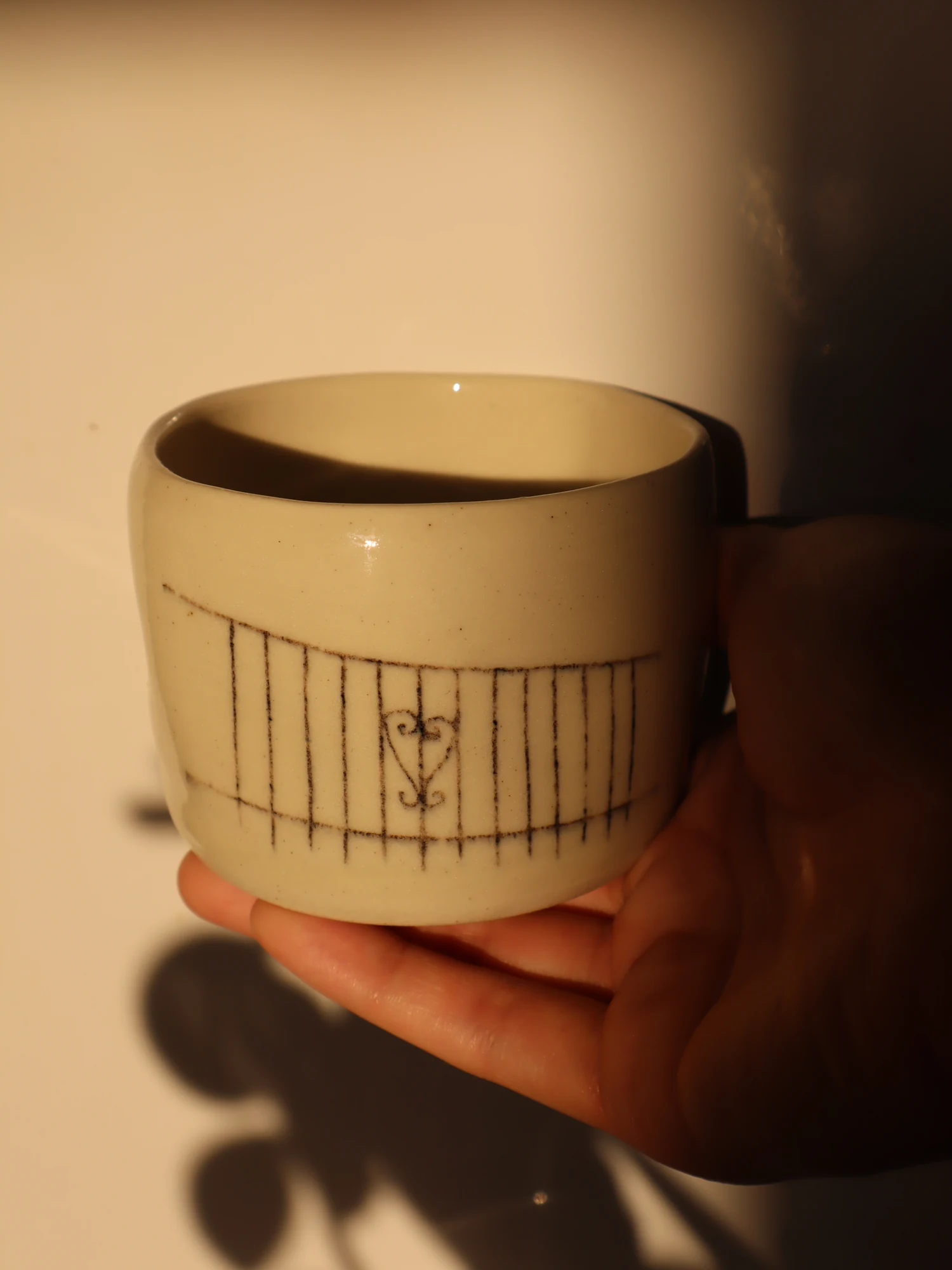 coffee cup - gate no.1 side view